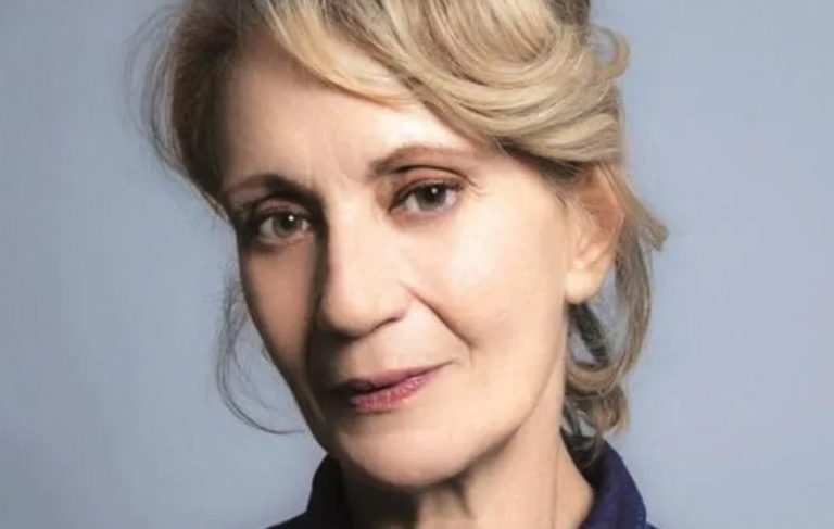 Θέμις Μπαζάκα: Η απώλεια του αδελφού της και αγαπημένων προσώπων που την σημάδεψαν