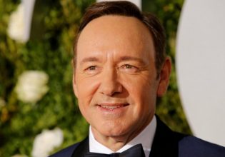 Κέβιν Σπέισι: Κατηγορείται για άλλα 7 σεξουαλικά αδικήματα