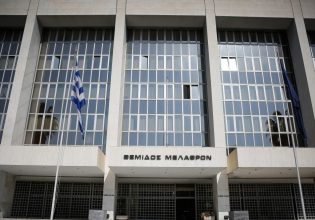 Υπόθεση υποκλοπών: Στον Άρειο Πάγο ο Κώστας Βαξεβάνης
