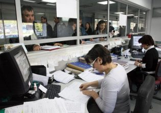 Αλλάζει η Εφορία: Μια ΔΟΥ για κάθε πολίτη, βάσει Ταχυδρομικού Κώδικα – Δείτε σε ποια ανήκετε [πίνακες]