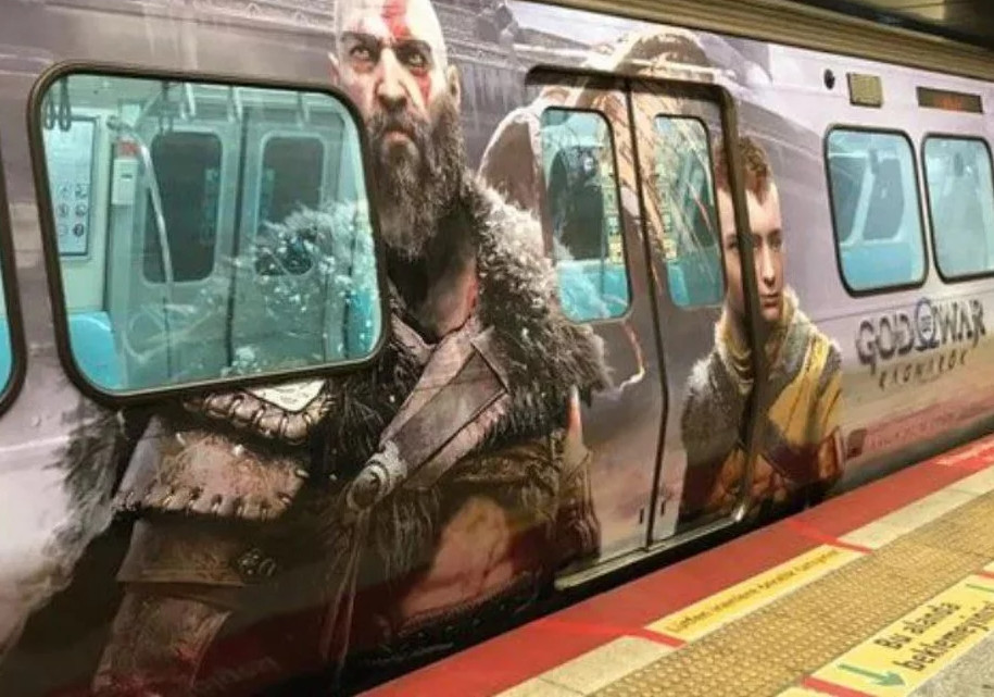 Τουρκία: «Έλληνας θεός» στο μετρό Κωνσταντινούπολης - Η διαφήμιση που εξόργισε