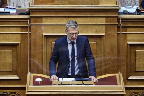 Σκέρτσος: Η κυβέρνηση προχωρά σε επτά τομές – «φίλτρα» για ΕΥΠ και κακόβουλα λογισμικά