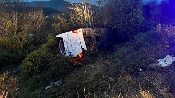 Τουρκία: Σοβαρό τροχαίο – Ανατροπή λεωφορείου με 39 τραυματίες
