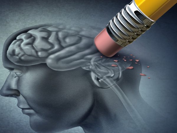 Αλτσχάιμερ: Τεστ ούρων δίνει ενδείξεις για τη νόσο σε αρχικό στάδιο