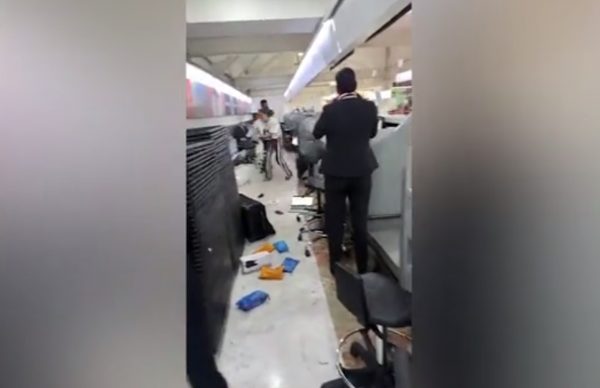 Μεξικό: Δεν πρόλαβε να κάνει check in και έπαθε αμόκ