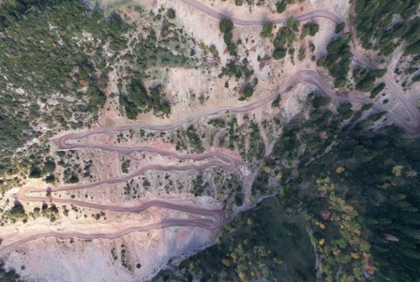 Αυτή είναι μία από τις πιο επικίνδυνες αλλά και ομορφότερες διαδρομές της Ελλάδας