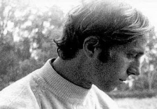 Άλκης Αλκαίος: Τις συμπληγάδες του περνά καθένας μόνος