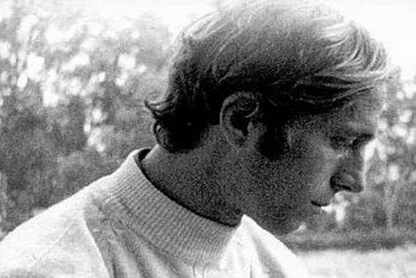 Άλκης Αλκαίος: Τις συμπληγάδες του περνά καθένας μόνος