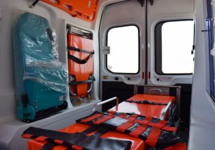 Γουινέα: Τουλάχιστον 21 νεκροί από τη σύγκρουση λεωφορείου με φορτηγό