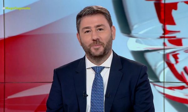 Νίκος Ανδρουλάκης: Δείτε live τη συνέντευξη του προέδρου του ΠΑΣΟΚ στο δελτίο ειδήσεων του MEGA