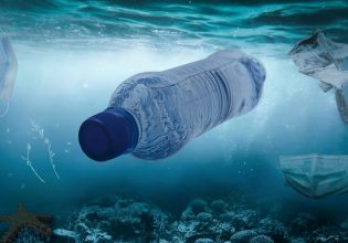 Επιχειρείται απορρύπανση θαλάσσιων περιοχών της Νάξου