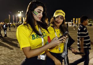 Μουντιάλ 2022: Οι Βραζιλιάνες βάζουν «φωτιά» στις εξέδρες