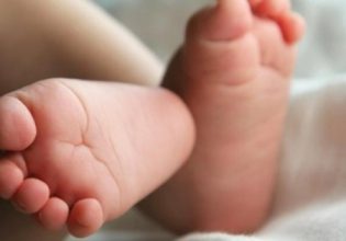 Οδηγός λεωφορείου και γιατροί έσωσαν βρέφος 2 μηνών έξω από το υπουργείο Υγείας