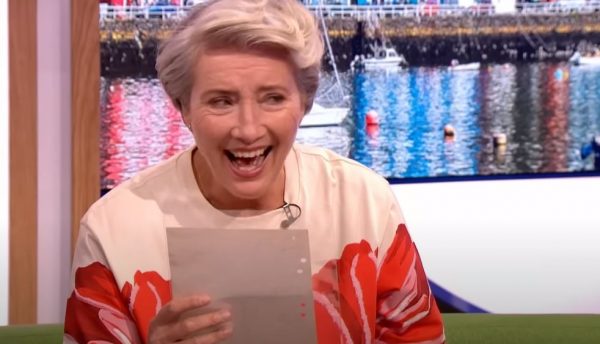 Έμμα Τόμσον: Άφωνη στην έκπληξη του BBC με ένα χαμένο γράμμα από τον εκλιπόντα πατέρα της