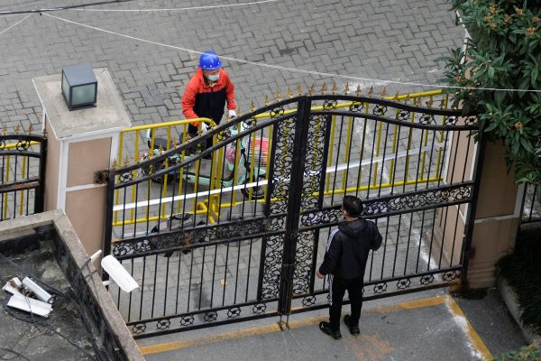 Κίνα: «Τα μέτρα είναι αυστηρά σε βαθμό κακουργήματος» – Ξεσπά έλληνας κάτοικος Πεκίνου