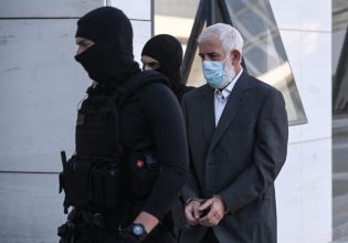 Πέτρος Φιλιππίδης: Άγριος τσακωμός στη δίκη του – «Τόσο καιρό με προκαλούν»