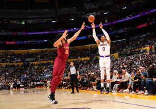 «Τρένο» οι Καβαλίερς, κέρδισαν τους Λέικερς και πέτυχαν την 8η σερί τους νίκη (114-100)