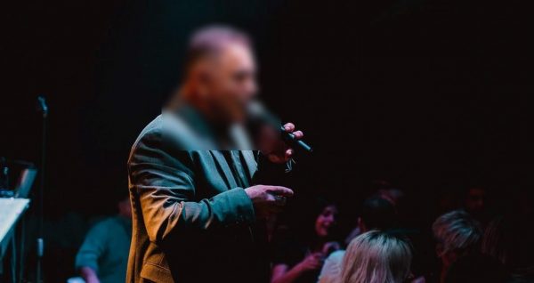 Συγκλονίζει γνωστός τραγουδιστής: «Είχε μολυνθεί η καρδιά του γιού μου, δεν μας έδιναν καμία ελπίδα ζωής»