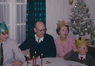 Είναι ήδη αργά για να στολίσoυμε νωρίς για Χριστούγεννα