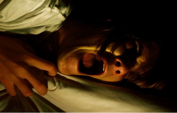 «Επισκέφθηκα έναν θεραπευτή ο οποίος μου πρόσφερε εξορκισμό»: Μια στιγμή που με άλλαξε