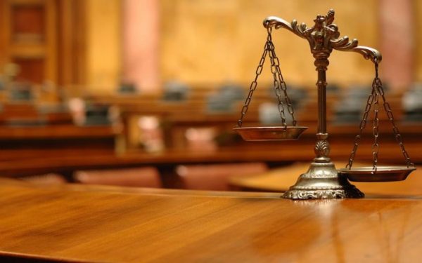 Δικαστές και εισαγγελείς: Γίνεται μεθοδευμένη στοχοποίηση της Δικαιοσύνης