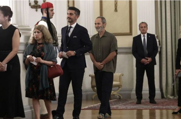 Παύλος Ευμορφίδης: Σ(κ)άνδαλα εκ του ασφαλούς