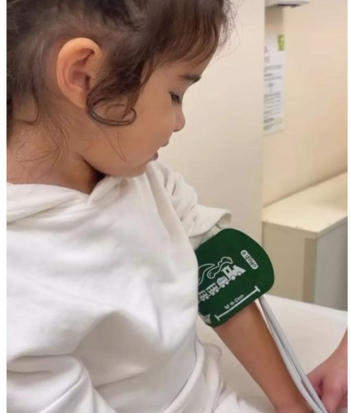 Ελένη Χατζίδου – Ετεοκλής Παύλου: Τι συνέβη στην κορούλα τους και μπήκε εσπευσμένα στο νοσοκομείο