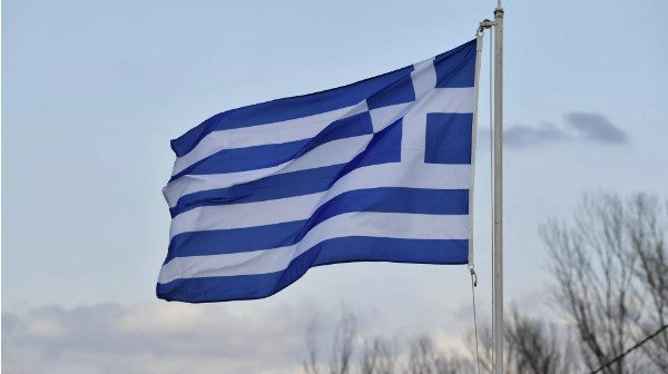 Ρωσικά ΜΜΕ: Ο έλληνας πρωθυπουργός δεν μετανιώνει για την απουσία των ρώσων τουριστών