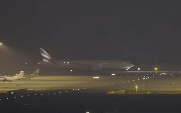 Αποκάλυψη MEGA για το φιάσκο με τις πτήσεις της Emirates – Ο ύποπτος επιβάτης βρισκόταν σπίτι του