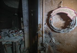 Φωτιά στον Κολωνό: «Μόνο ένα θαύμα μπορεί να σώσει» τον 5χρονο