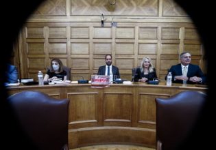 Υποκλοπές: Ένα βήμα πίσω από την κυβέρνηση – Η Βουλή καλεί σε ακρόαση τους εμπόρους του Predator