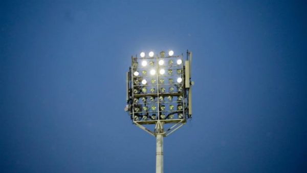 Θεσσαλονίκη: Αγώνας ποδοσφαίρου αναβλήθηκε λόγω… εξοικονόμησης ενέργειας