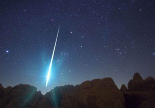 Twitter: Η Οδύσσεια μιας αστρονόμου που κατηγορήθηκε για «πορνό» πεφταστέρια