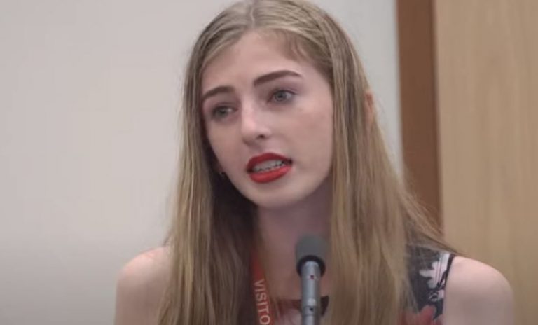 Πώς ένας Αυστραλός έφηβος άλλαξε δραστικά τα δικαιώματα των τρανς