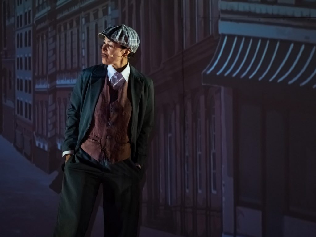 «O Γύρος του κόσμου σε 80 μέρες» του Ι. Βερν με Ναταλία Δραγούμη και Μέμο Μπεγνή