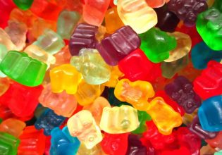 Παρέδωσε χαμένη επιταγή αξίας 4,6 εκατ. ευρώ και η ανταμοιβή του ήταν… έξι πακέτα ζελεδάκια