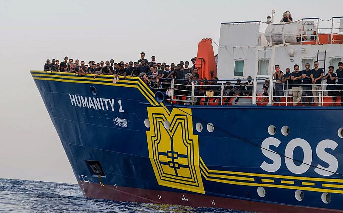 Ιταλία: 144 πρόσφυγες και μετανάστες αποβιβάστηκαν στην Κατάνη - Σε 35 απαγορεύθηκε να κατέβουν