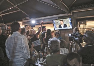 Οι δραματικές ώρες μετά το δημοψήφισμα του 2015