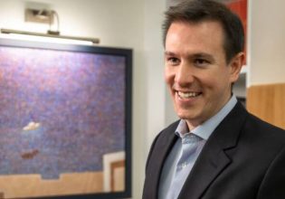 Τρία νέα πρόσωπα, ανακοίνωσε το ΠΑΣΟΚ