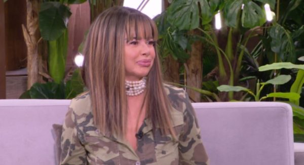 Ίνα Λαζοπούλου: «Κρύβαμε την κοιλιά μου στην εγκυμοσύνη, έκλαιγα γιατί δεν ήθελα να παντρευτώ»