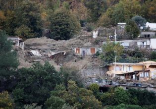 Ιταλία: Συγκλονιστικές εικόνες στην Ισκια – Στους 7 οι νεκροί και 5 οι αγνοούμενοι