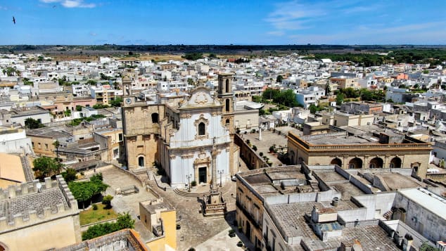 Italia: una bella città che offre 30.000 euro per viverci