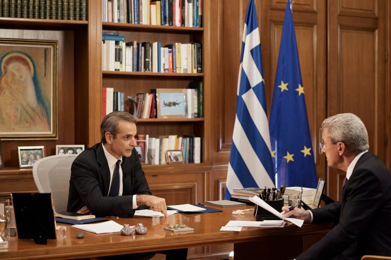 Μητσοτάκης: Απίστευτο ψέμα το δημοσίευμα του Documento – Ντροπή και αίσχος, λέει ο πρωθυπουργός