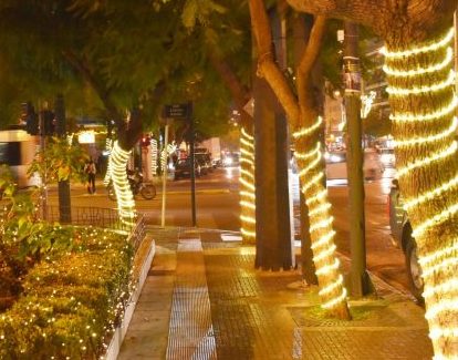 Ο εορταστικός Χριστουγεννιάτικος διάκοσμος θα κλείνει στις 1 τα ξημερώματα στη Θεσσαλονίκη