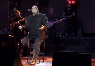 Βασίλης Καρράς: Στο χειρουργείο για προγραμματισμένη επέμβαση