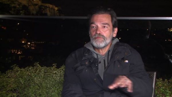 Κωνσταντίνος Καζάκος: «Εγκλωβίστηκα στην εικόνα του ωραίου και μοιραίου»