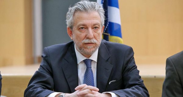 Υπόθεση Novartis: «Σκοτείνιασε ο νους μου» – Τι κατέθεσε ο Κοντονής για τον φάκελο των δέκα πολιτικών