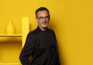 Ατύχημα για τον Κώστα Κρομμύδα – Φωτογραφία μέσα από το νοσοκομείο