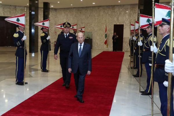 Λίβανος: Χωρίς πρόεδρο από σήμερα η χώρα – Έληξε η θητεία του Μισέλ Αούν χωρίς να έχει εκλεγεί αντικαταστάτης