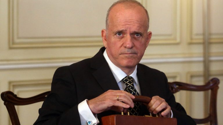 Κιβωτός του Κόσμου: Δωρεά ή αγοραπωλησία; – Τι απαντά ο επιχειρηματίας Κ. Λούλης για την πολυτελή βίλα που έδωσε στην οργάνωση